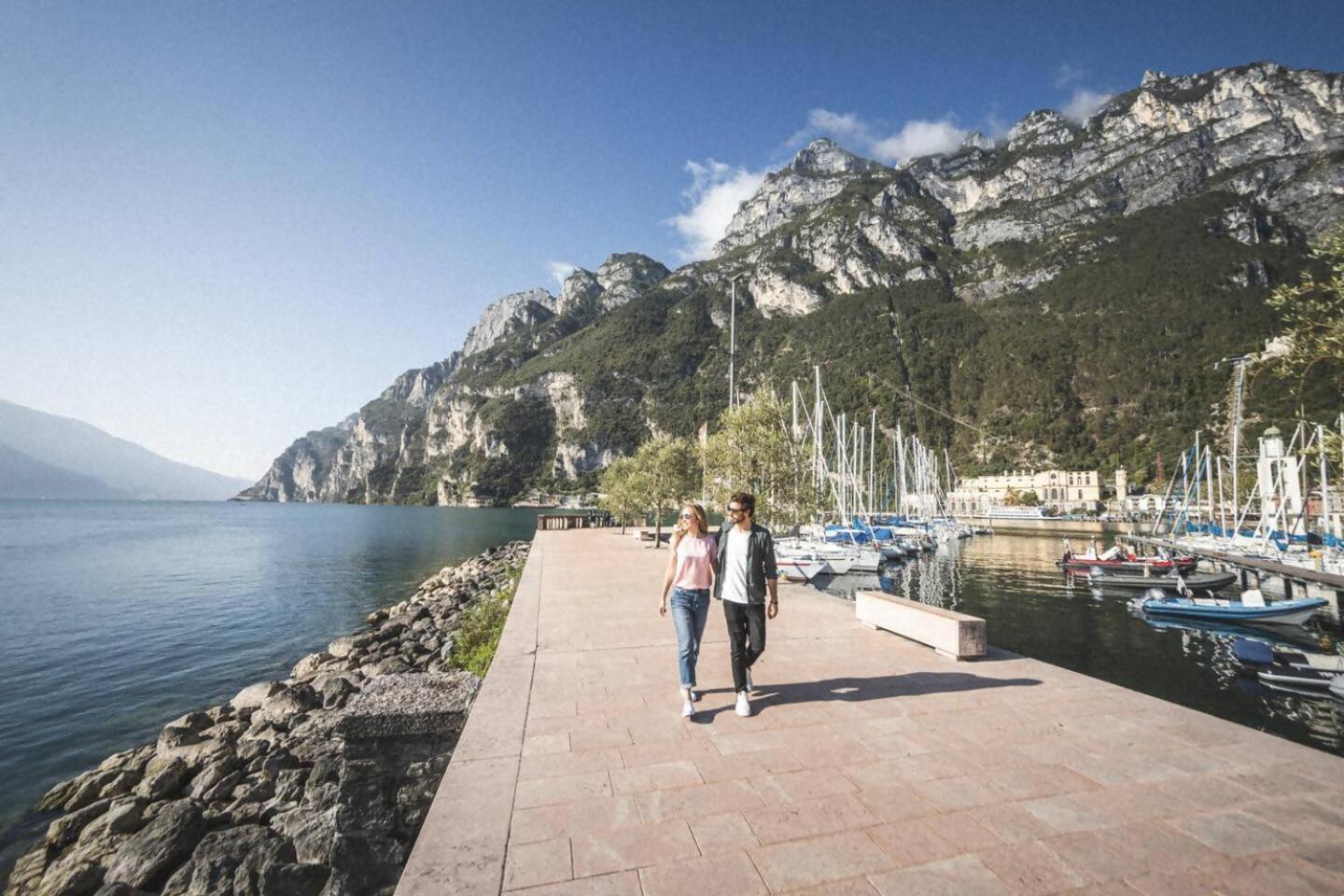 Appartamento Peler13 Con Balcone E Parcheggio Riva del Garda Esterno foto