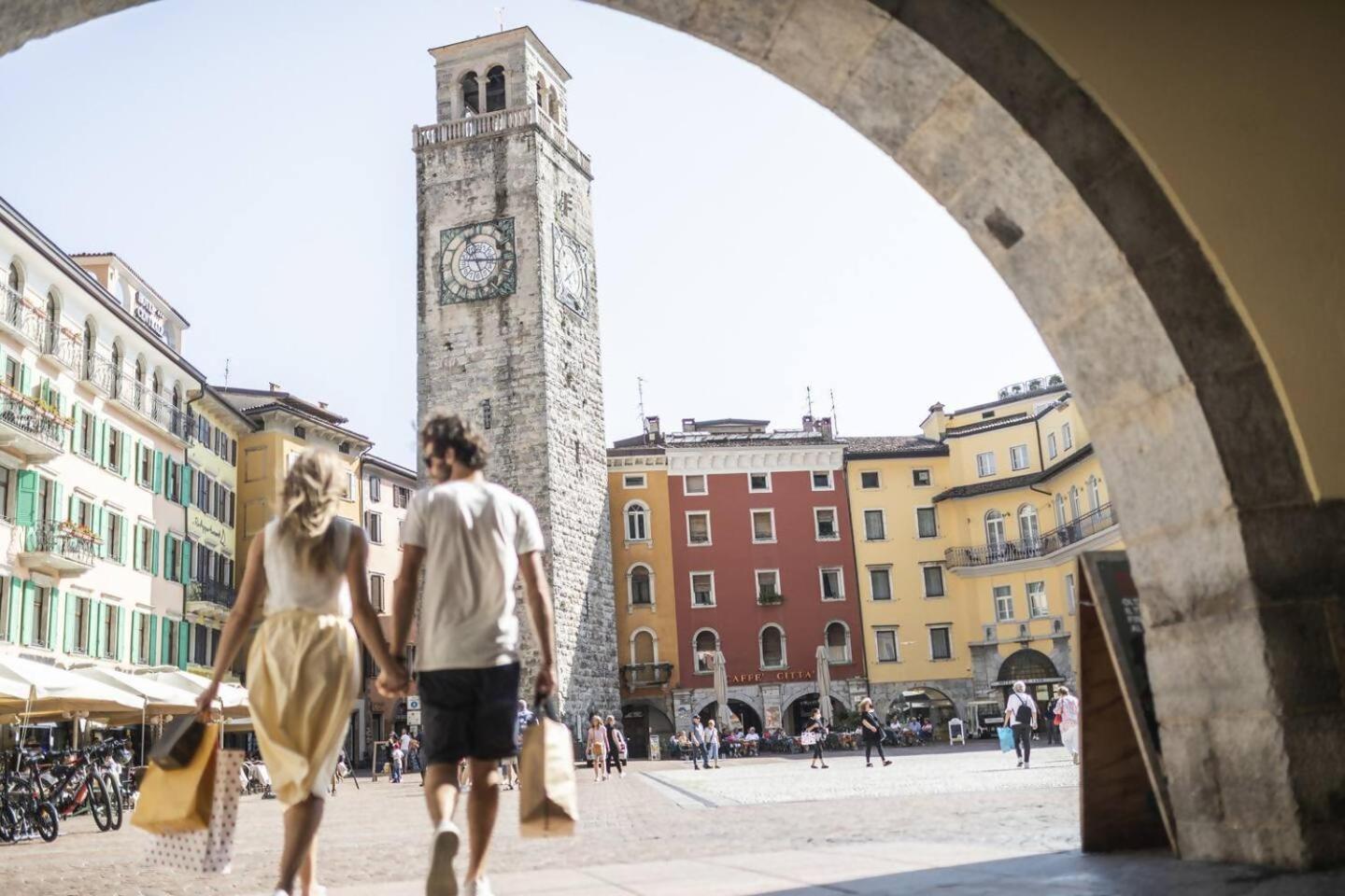 Appartamento Peler13 Con Balcone E Parcheggio Riva del Garda Esterno foto