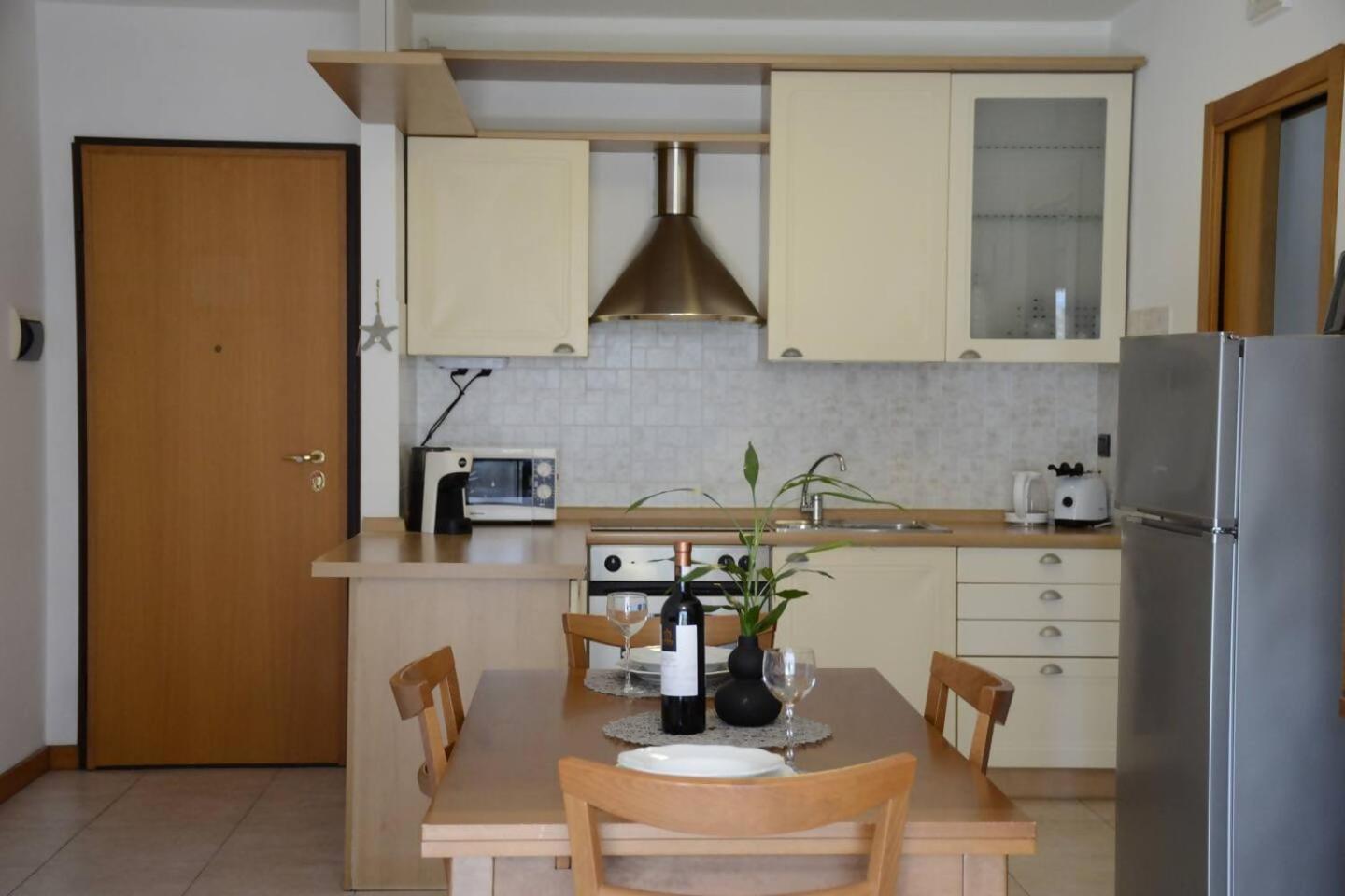 Appartamento Peler13 Con Balcone E Parcheggio Riva del Garda Esterno foto